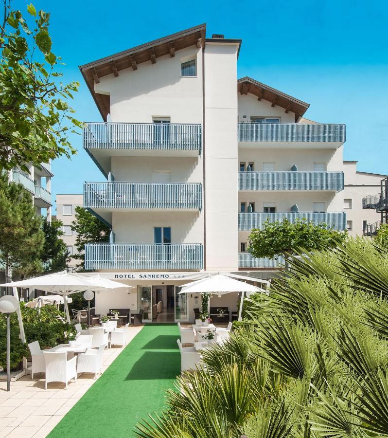 Hotel Sanremo Milano Marittima Bagian luar foto